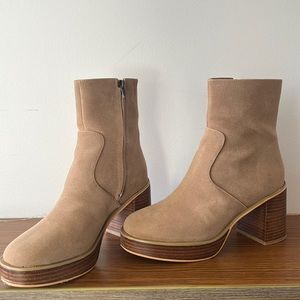 Amazing Lace Tan Booties